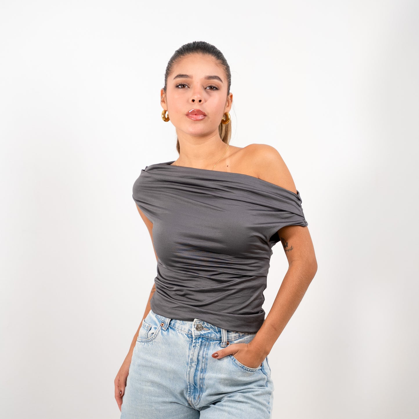 TOP AMANDA GRIS